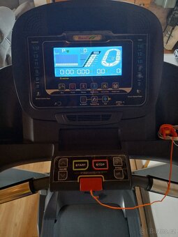 Běžecký pás Housefit Spiro 80 iRun - 2