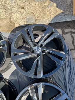 ORIGINÁL Alu Volkswagen VALENCIA R19, 5x112 - TOP STAV - 2
