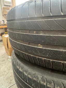 Prodám 4ks pneu na dojetí 215/55R 17 4 ks - 500 - 2