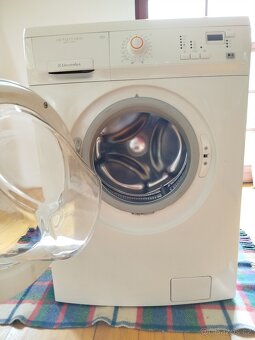 Automatická pračka Elektrolux - 2