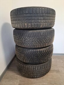 Originál ALU sada s roztečí 5x112 , ET45 , obuto 225/55/16 - 2
