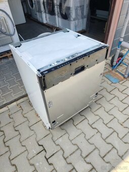 Vestavná 60cm myčka Beko BDIN36535, aut. otvírání, rozbaleno - 2