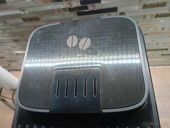 Kávovar DeLonghi magnifica EVO - 2