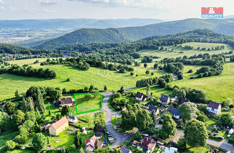 Prodej pozemku k bydlení, 1768 m², Místo - 2