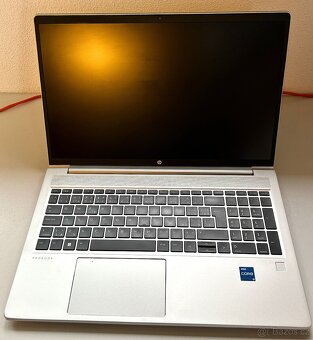 HP ProBook 450 G10, v záruce - 2