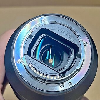 Sony FE 24-105mm f/4 G OSS - 2