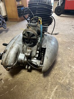 Jawa 250 - 2