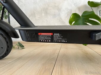 Elektrokoloběžka Sencor S30 – najeto jen 204 km - 2