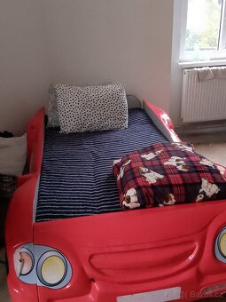 Prodám dětskou auto postel SPĚCHÁ - 2