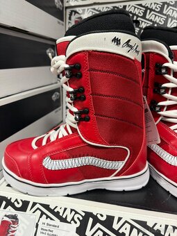 Snowboard Boty Vans Hi-Standard - nové, 39 vel. - 2