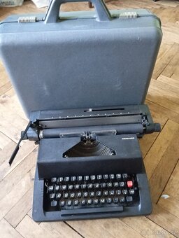 Psací stroj Consul  Remagg - 2