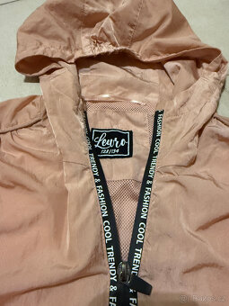 Dívčí šusťáková bunda Lewro vel. 128/134 - 2