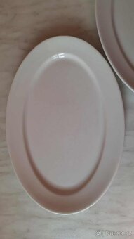 SADA 2 OVÁLNÉ BÍLÉ TALÍŘE. - 2