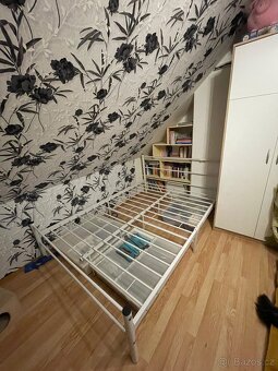 Kovový rám postele - 2