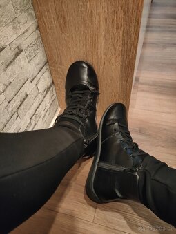 Úplně nové boty z umělé kůže vel. 40,5 - 2