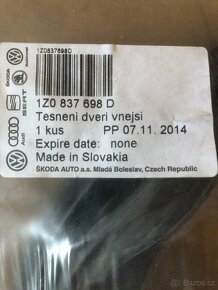 Škoda Octavia II těsnění PP dveří - ORIGINÁL - 2