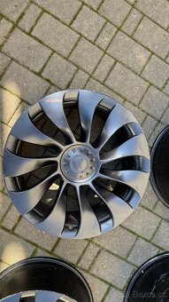 Tesla model Y original kola 21” + sada gum - 2