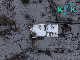 Stavební pozemek, 851 m2, elektřina, voda, kanalizace na hra - 2