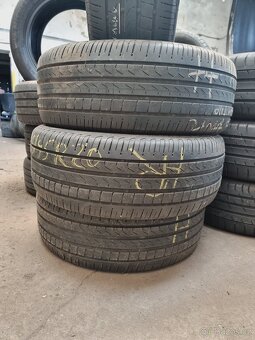 235/45R20 - 2