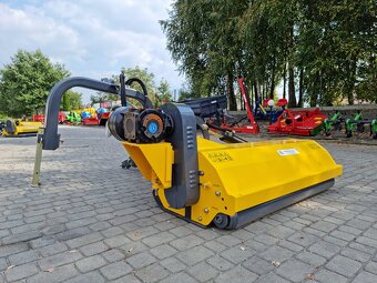 Příkopový mulčovač s hydraulickým ramenem - 2