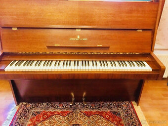 Steinway & Sons klavírní křídlo Mod-V125 v perfektním stavu. - 2