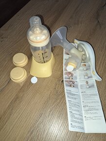 Medela odsávačka mateřského mléka včetně lahve - 2