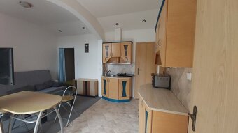 Nájem bytu 1kk - ul. Hybešova, zařízená garsoniera 27 m2, l - 2