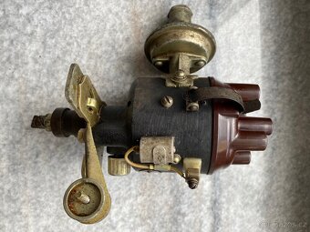 Volha gaz 24 rozdělovač - 2
