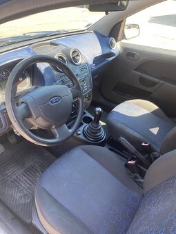 Ford Fiesta 1.2 Ambiente - 2