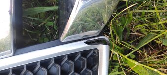 Ford Ranger 2013 maska - 2