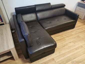 Rozkladaci jidelni stul, kožená sedačka - 2