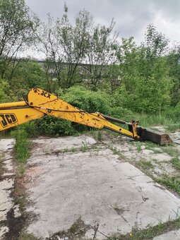 Zemní práce traktobagrem - 2