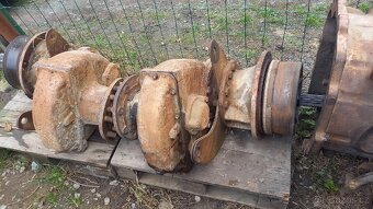 Zetor6718/převodovka (zadek) - 2