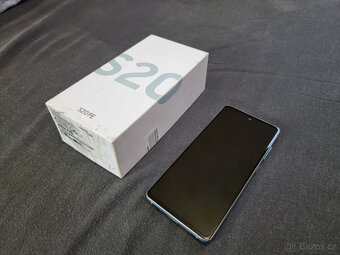 Samsung Galaxy S20 FE G780G 128GB - zachovalý - 2