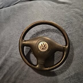 Volant z Golfu 4 GTI - 2
