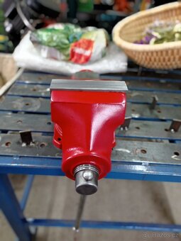 Svěrák York 150L T - 2