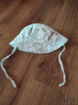 Letní klobouk věk 2-3 roky - 2