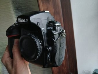 Nikon D700 tělo jen 30 tis. snímků - 2