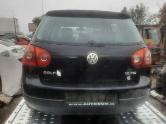 vw golf 5 cerna metaliza - 2