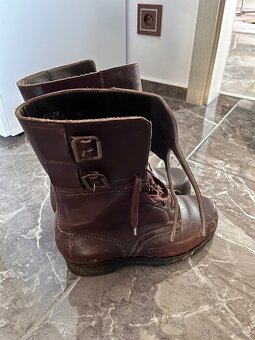 Nové hnědé kanady vel.26 svit Československo - 2