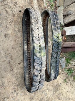 Pásy takeuchi tb016 - 2