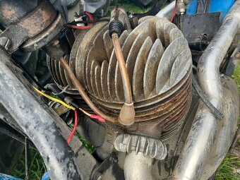 Motor Jawa 350/18 pérák krásný stav + štítek stroje - 2