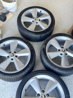 Alu kola GOLUS 5x112 R18 zimní - 2