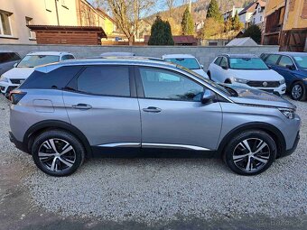 Peugeot 3008 1,2 PT EAT8 ALLURE 115.000 km - 2