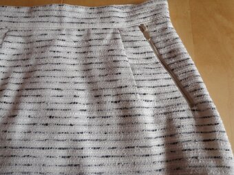 sukně bíločerná zn. H&M - vel. 36 - 2