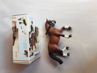 Koník Schleich s jezdkyní - 2