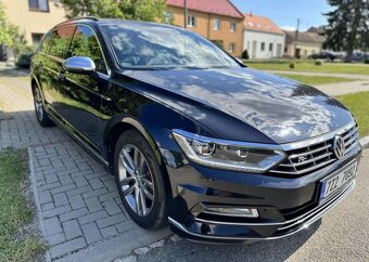 Volkswagen Passat 2.0 TDI RLINE TAŽNÉ DYNAUDIO nafta manuál - 2