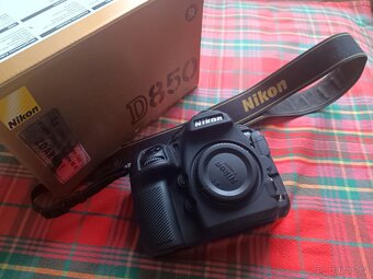 Nikon D 850 - legenda za hubičku - 2