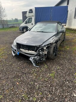 Havarovaný mercedes benz E300 2014 cabrio AMG paket - 2