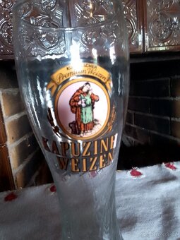 STARÝ SKLENĚNÝ PIVNÍ POHÁR KAPUZINE WEIZEN NEPOŠKOZENÝ - 2